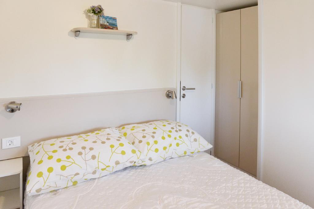Mobile Homes Murter Jezera Exteriör bild